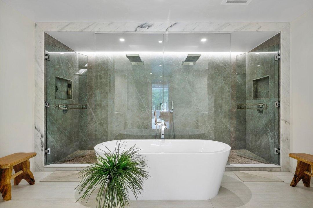 For Sale: $3,495,000 (3 beds, 3 baths, 2714 Square Feet)