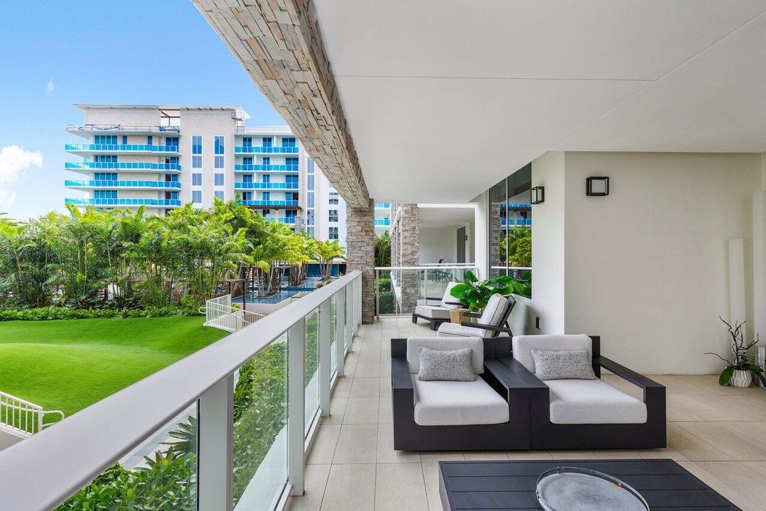 For Sale: $3,495,000 (3 beds, 3 baths, 2714 Square Feet)