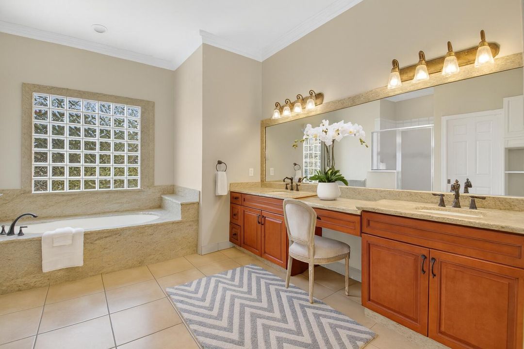 For Sale: $1,019,000 (5 beds, 3 baths, 3390 Square Feet)