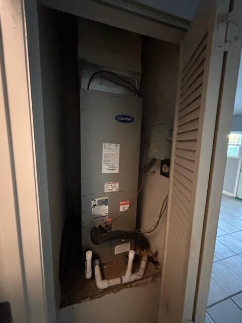 Под контрактом: $350,000 (3 спален, 2 ванн, 1044 Квадратных фут)