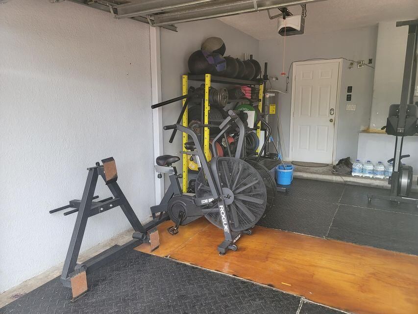 待售: $1,100,000 (5 贝兹, 4 浴室, 3010 平方英尺)