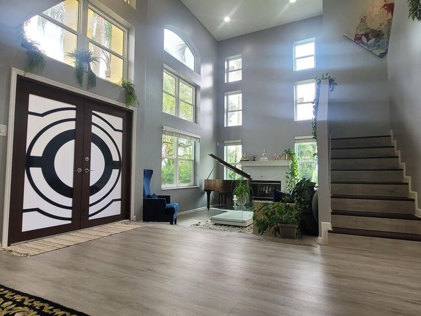 待售: $1,100,000 (5 贝兹, 4 浴室, 3010 平方英尺)