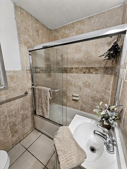 待售: $270,000 (2 贝兹, 1 浴室, 800 平方英尺)