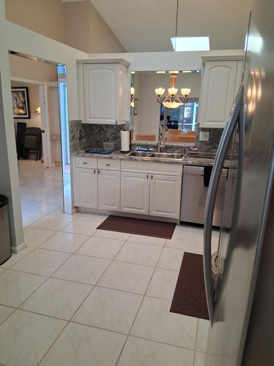 For Sale: $324,900 (3 beds, 2 baths, 1722 Square Feet)