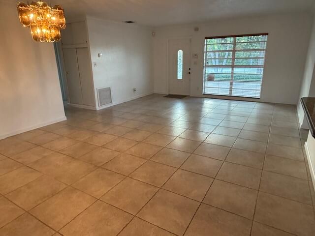 Active With Contract: $1,249,000 (3 beds, 2 baths, 1335 Square Feet)