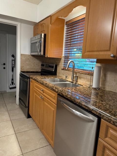 Active With Contract: $1,249,000 (3 beds, 2 baths, 1335 Square Feet)