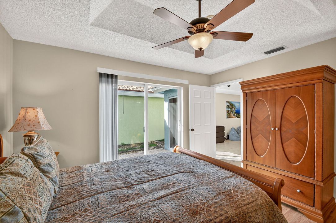 En Venta: $405,000 (3 camas, 2 baños, 1253 Pies cuadrados)