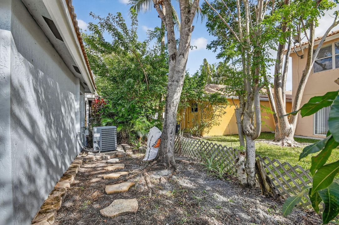 En Venta: $405,000 (3 camas, 2 baños, 1253 Pies cuadrados)