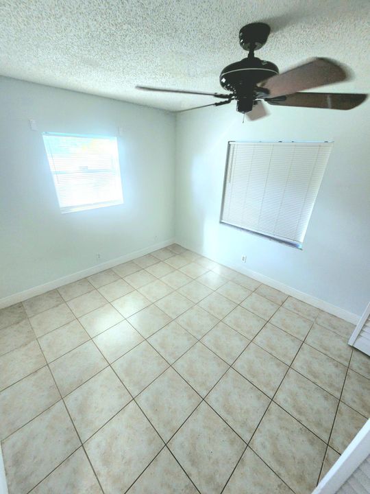 For Rent: $3,850 (4 beds, 2 baths, 2301 Square Feet)