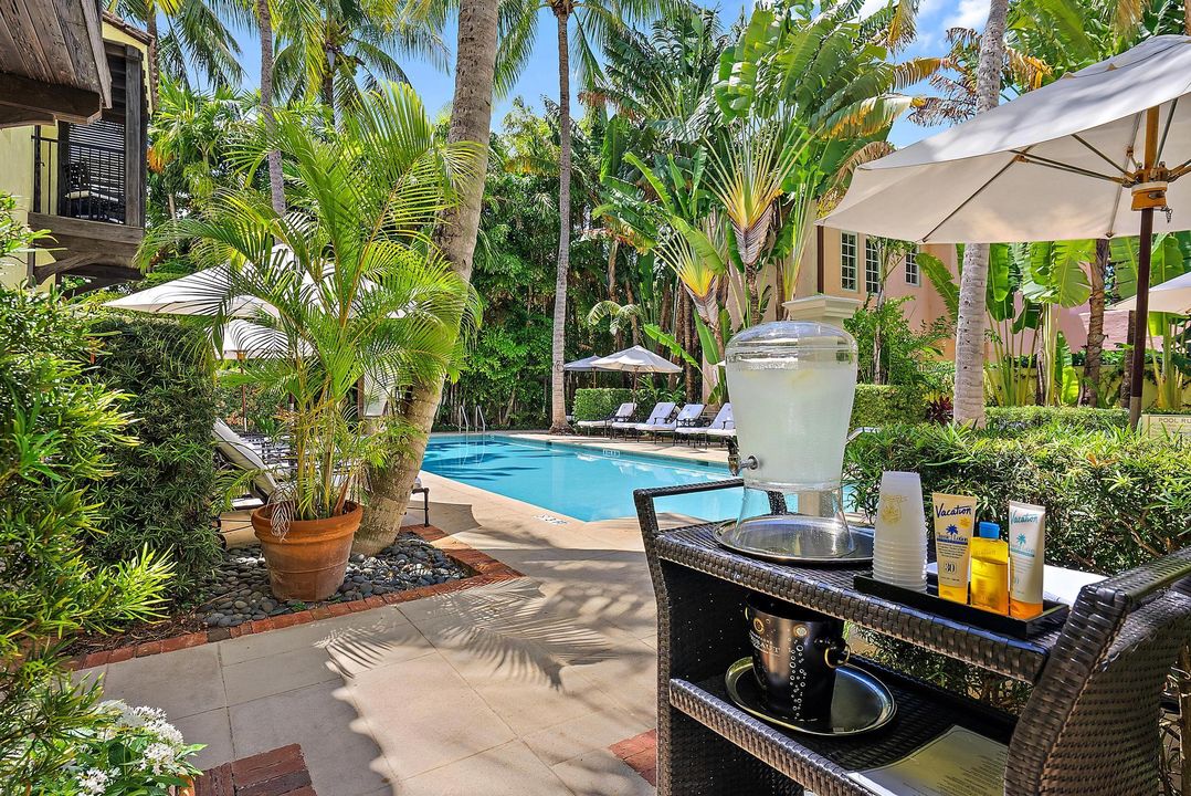 На продажу: $1,495,000 (1 спален, 1 ванн, 376 Квадратных фут)