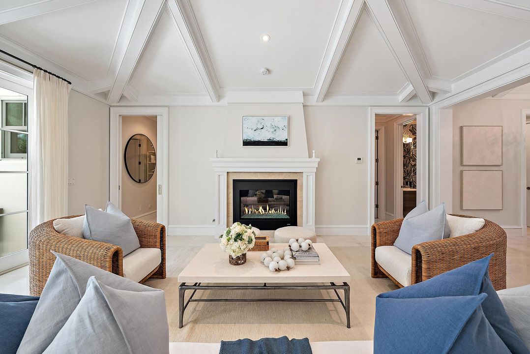 For Sale: $12,950,000 (5 beds, 6 baths, 4380 Square Feet)