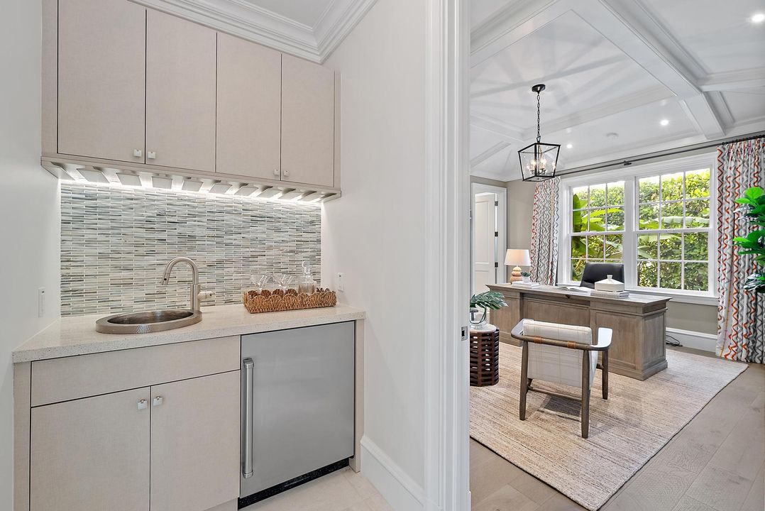 For Sale: $12,950,000 (5 beds, 6 baths, 4380 Square Feet)