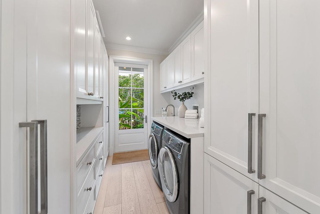 For Sale: $12,950,000 (5 beds, 6 baths, 4380 Square Feet)