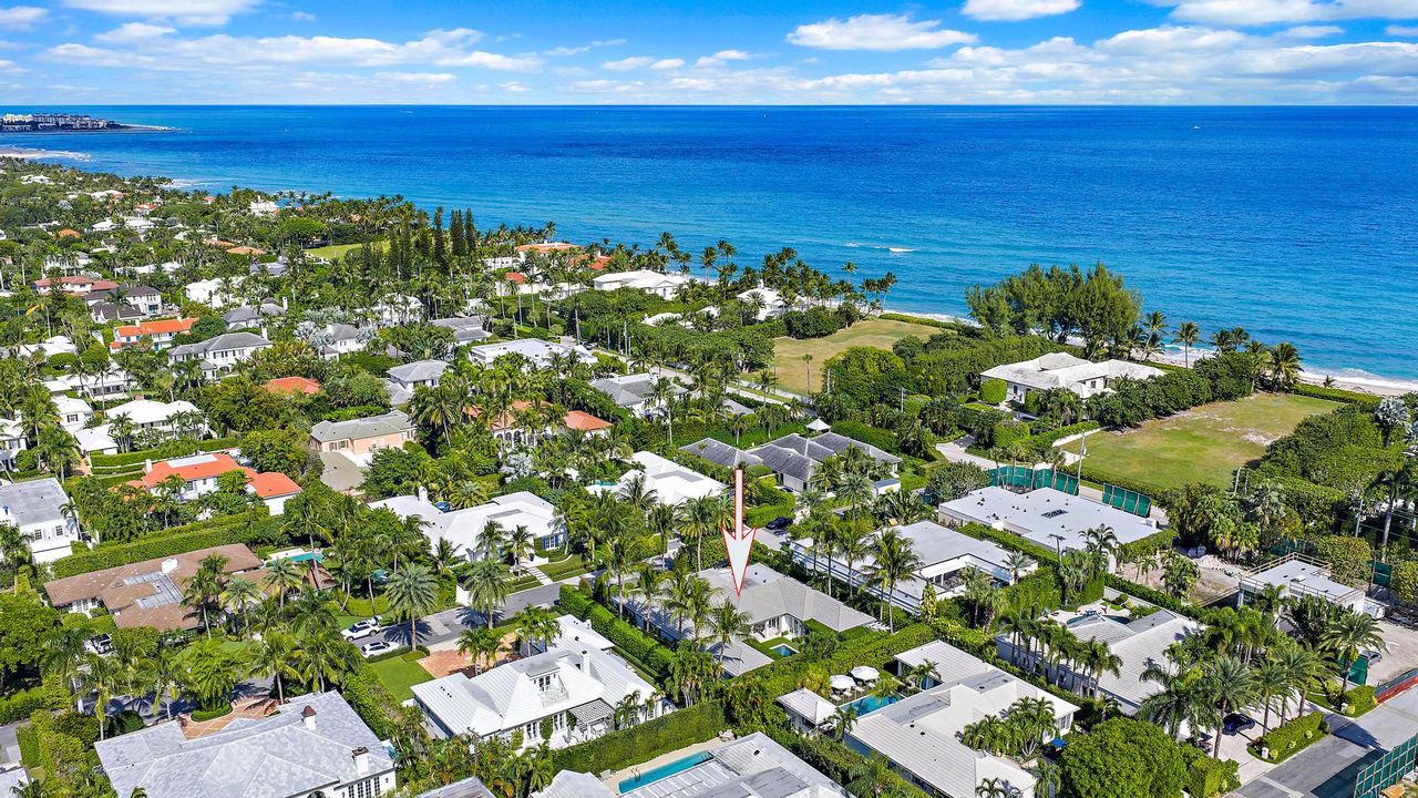 For Sale: $12,950,000 (5 beds, 6 baths, 4380 Square Feet)