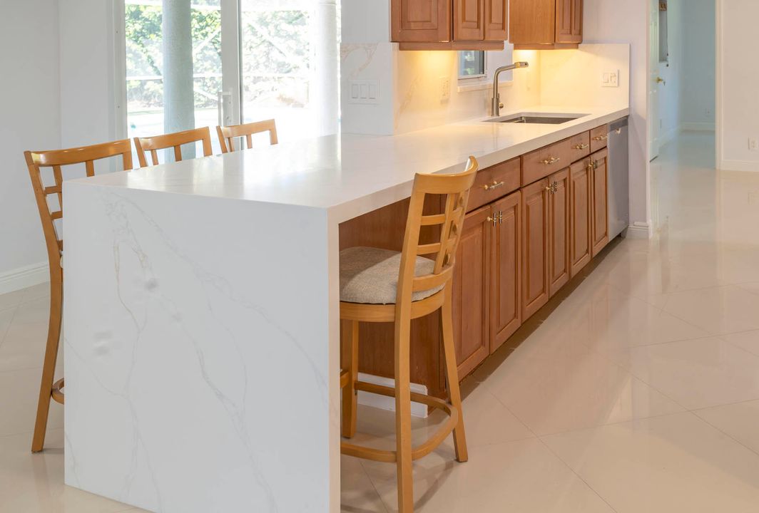 В аренду: $6,000 (3 спален, 2 ванн, 1737 Квадратных фут)