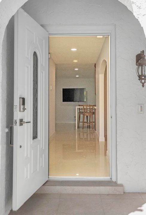 В аренду: $6,000 (3 спален, 2 ванн, 1737 Квадратных фут)