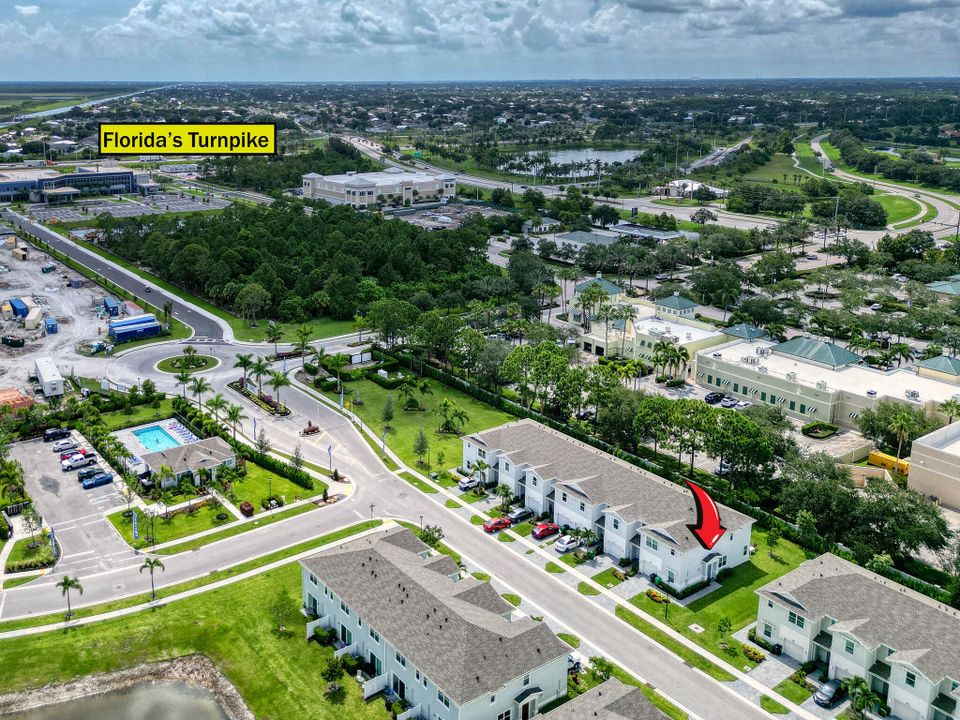 For Rent: $2,600 (4 beds, 2 baths, 1821 Square Feet)