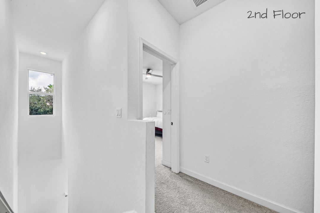 For Rent: $2,600 (4 beds, 2 baths, 1821 Square Feet)