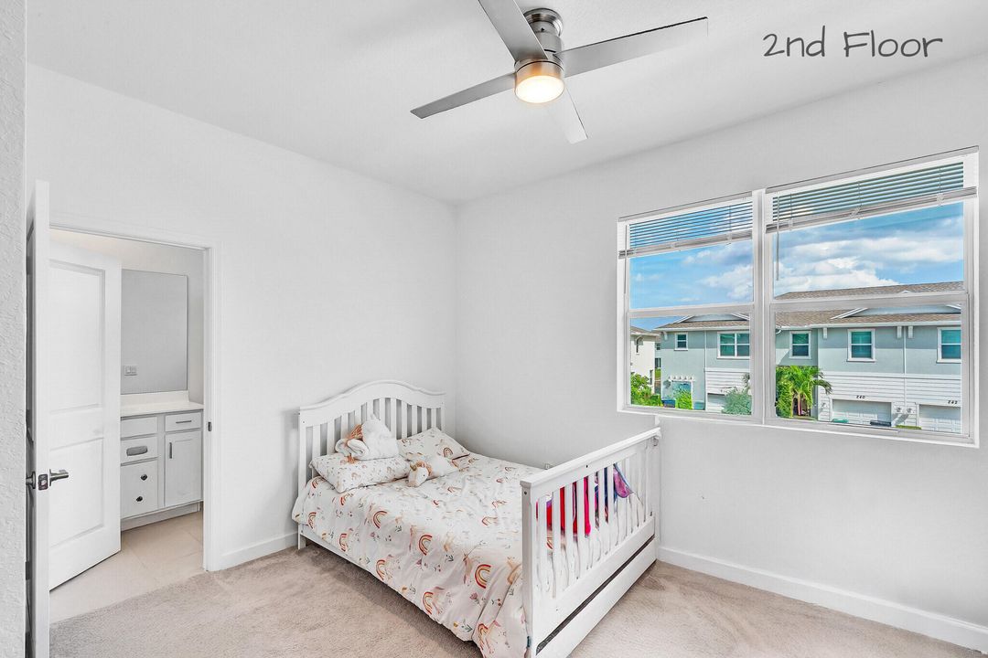 For Rent: $2,600 (4 beds, 2 baths, 1821 Square Feet)