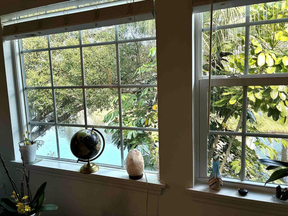 For Sale: $199,500 (2 beds, 3 baths, 1460 Square Feet)