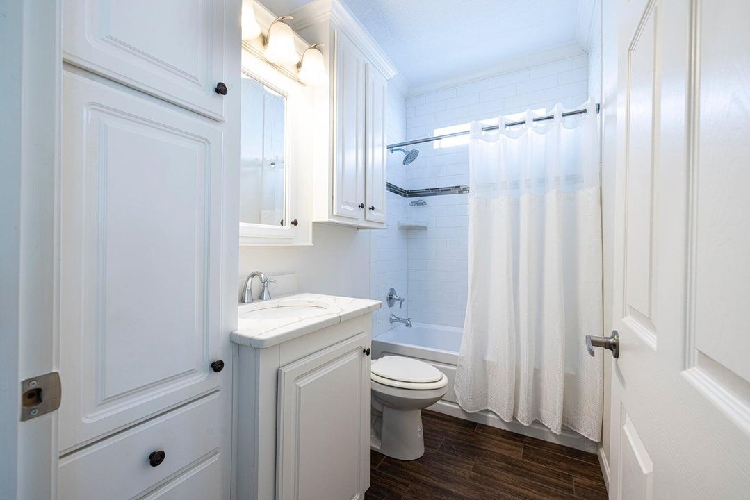 待售: $279,000 (2 贝兹, 2 浴室, 1066 平方英尺)