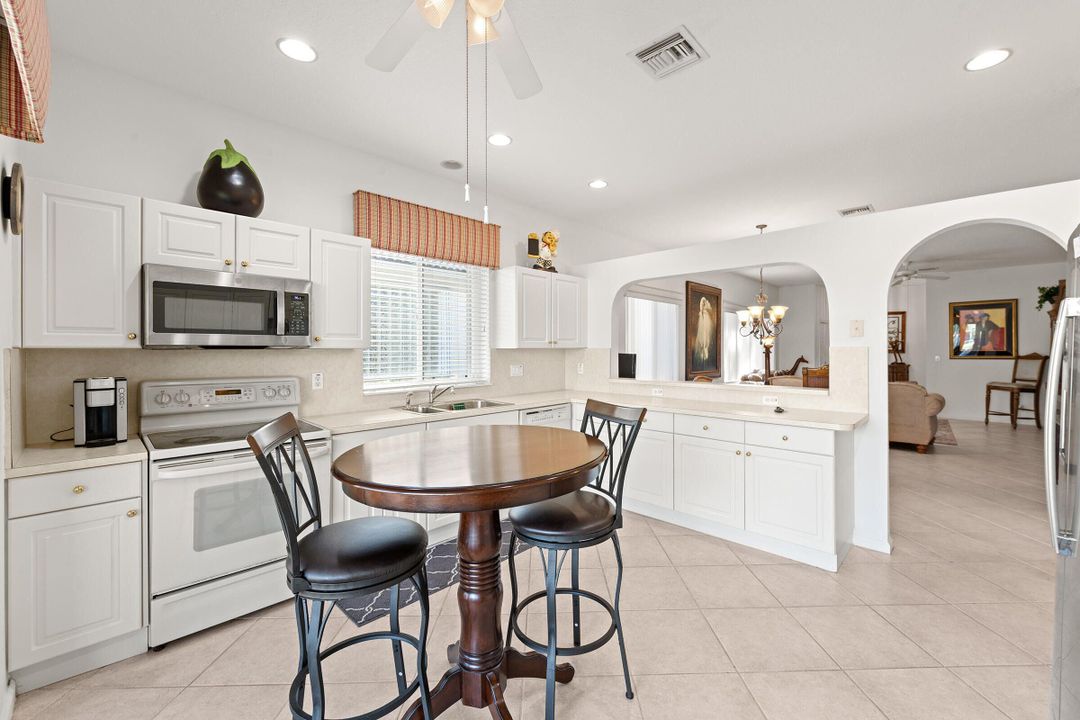 待售: $425,000 (3 贝兹, 2 浴室, 1755 平方英尺)