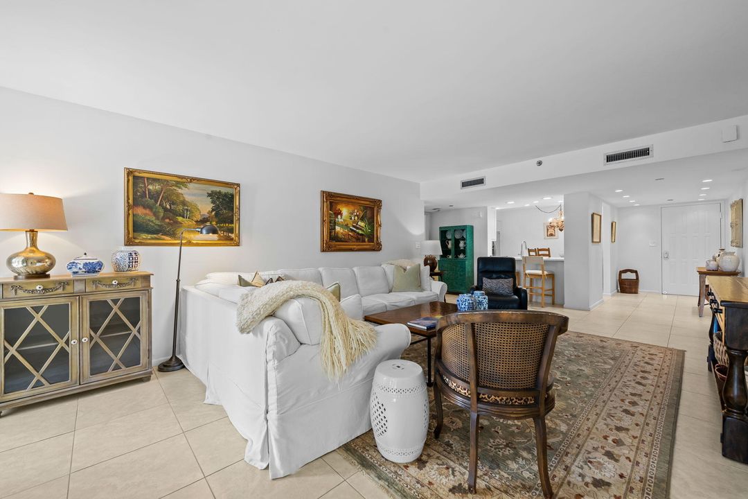 For Rent: $7,500 (2 beds, 2 baths, 1412 Square Feet)