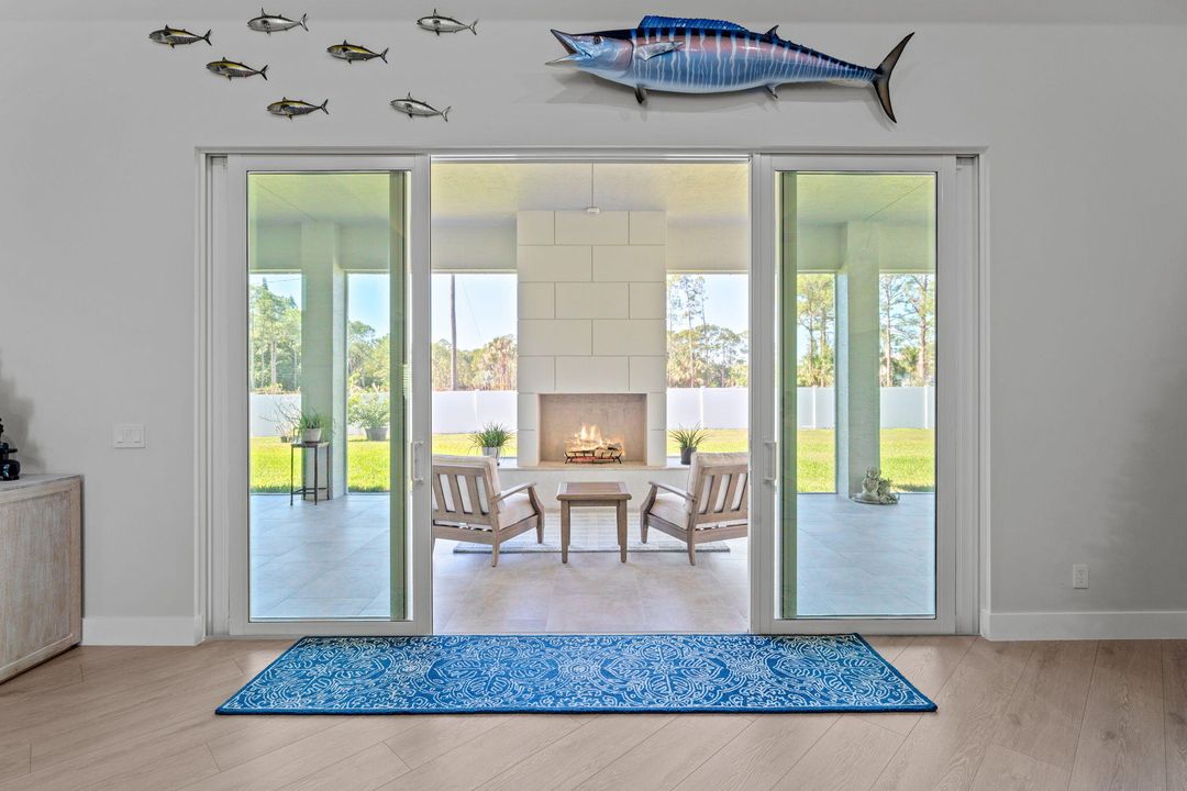 For Sale: $2,195,000 (4 beds, 4 baths, 4555 Square Feet)