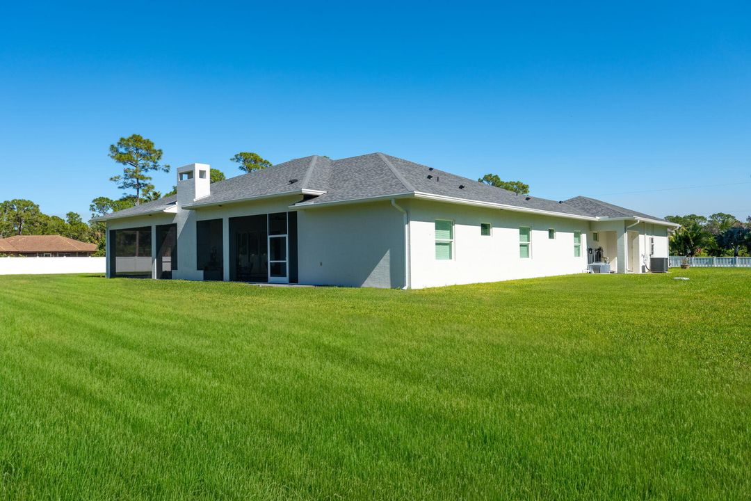 For Sale: $2,195,000 (4 beds, 4 baths, 4555 Square Feet)