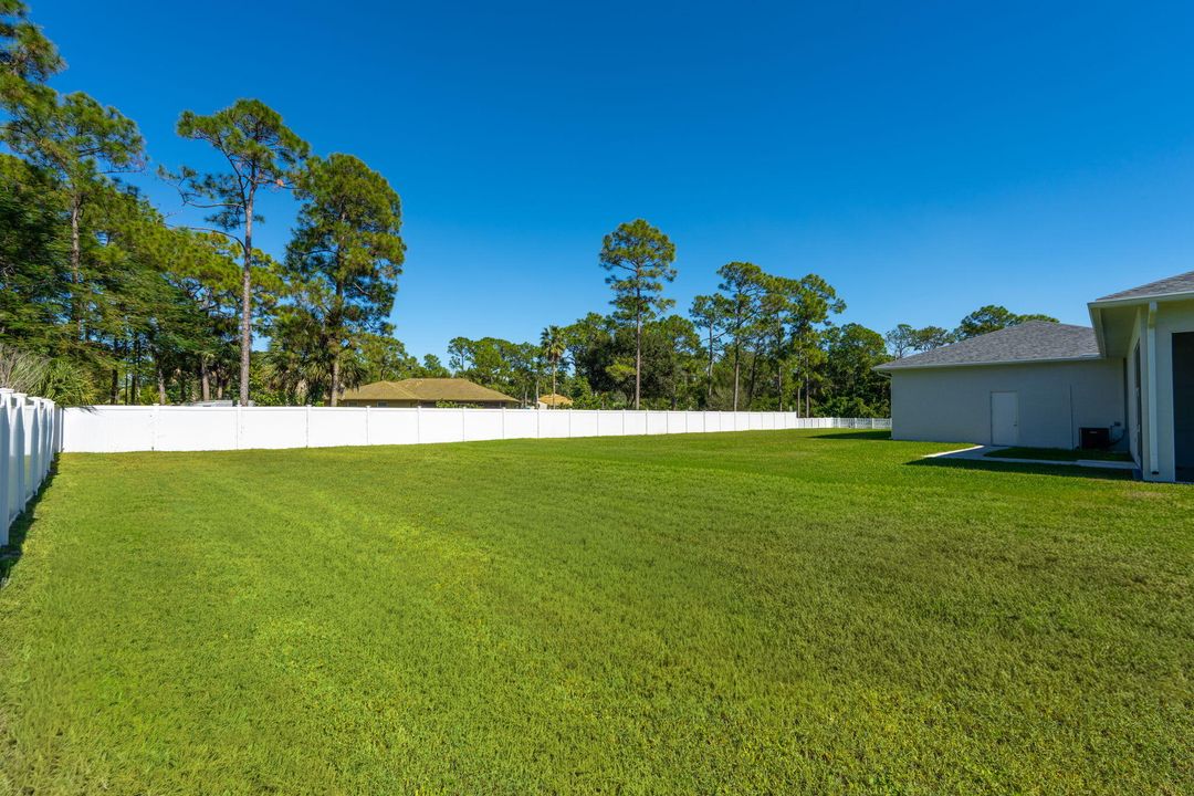 For Sale: $2,195,000 (4 beds, 4 baths, 4555 Square Feet)