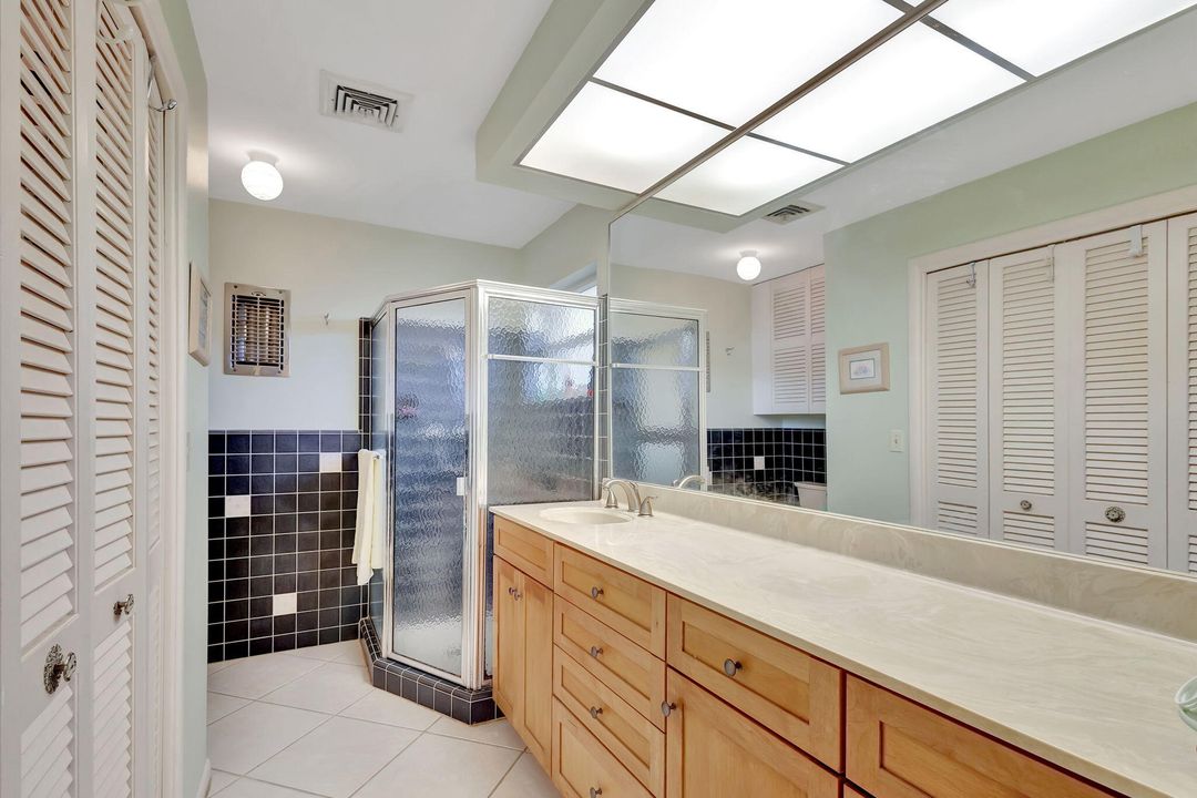 For Sale: $845,000 (2 beds, 2 baths, 1774 Square Feet)