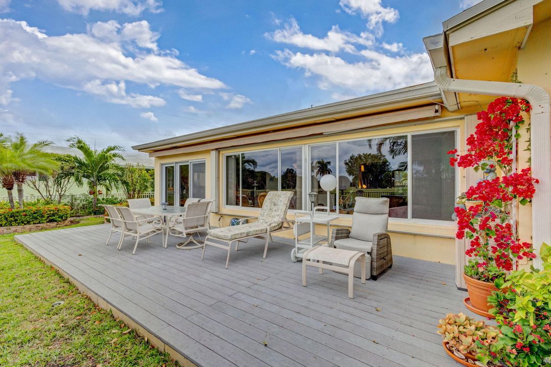 For Sale: $845,000 (2 beds, 2 baths, 1774 Square Feet)