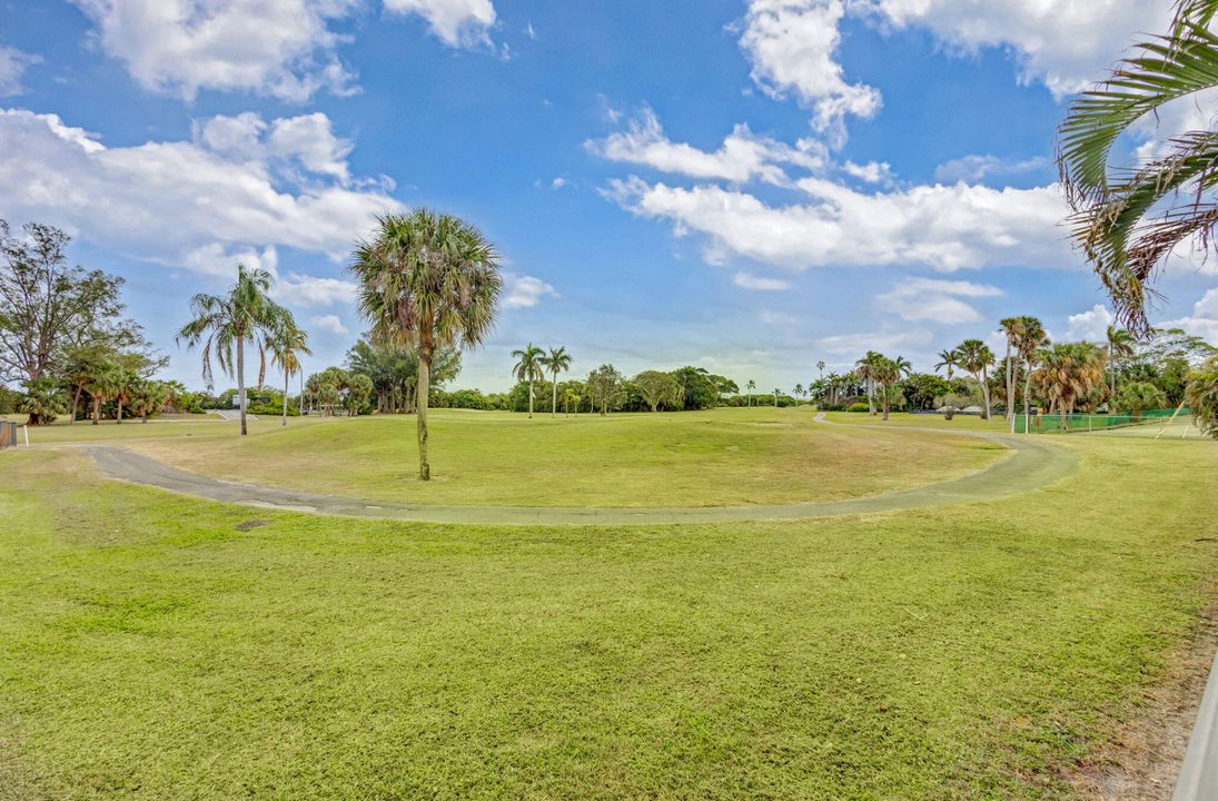 For Sale: $845,000 (2 beds, 2 baths, 1774 Square Feet)