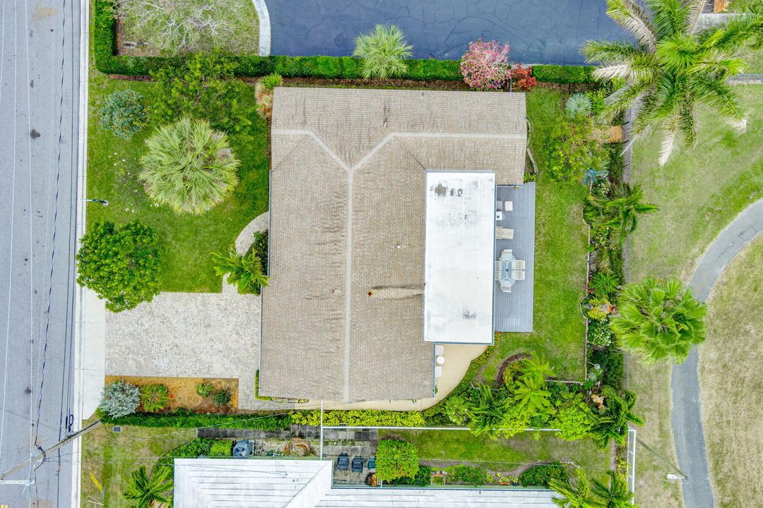 For Sale: $845,000 (2 beds, 2 baths, 1774 Square Feet)