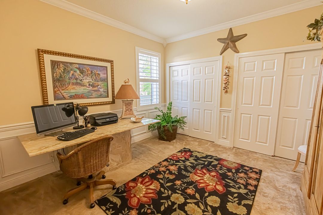 For Sale: $860,000 (5 beds, 5 baths, 3921 Square Feet)