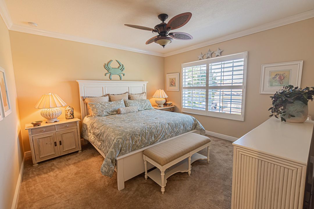 For Sale: $860,000 (5 beds, 5 baths, 3921 Square Feet)