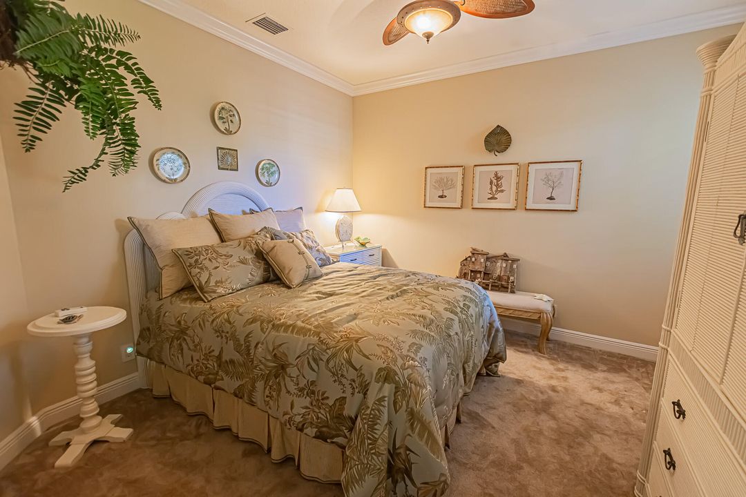 For Sale: $860,000 (5 beds, 5 baths, 3921 Square Feet)