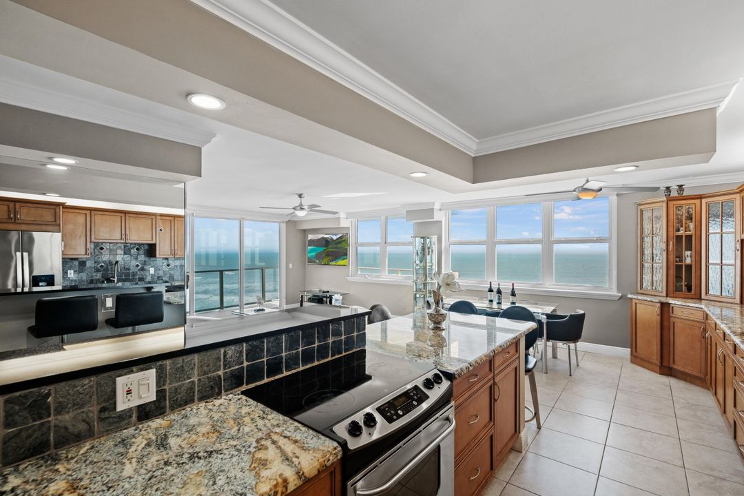 На продажу: $675,000 (2 спален, 2 ванн, 1400 Квадратных фут)