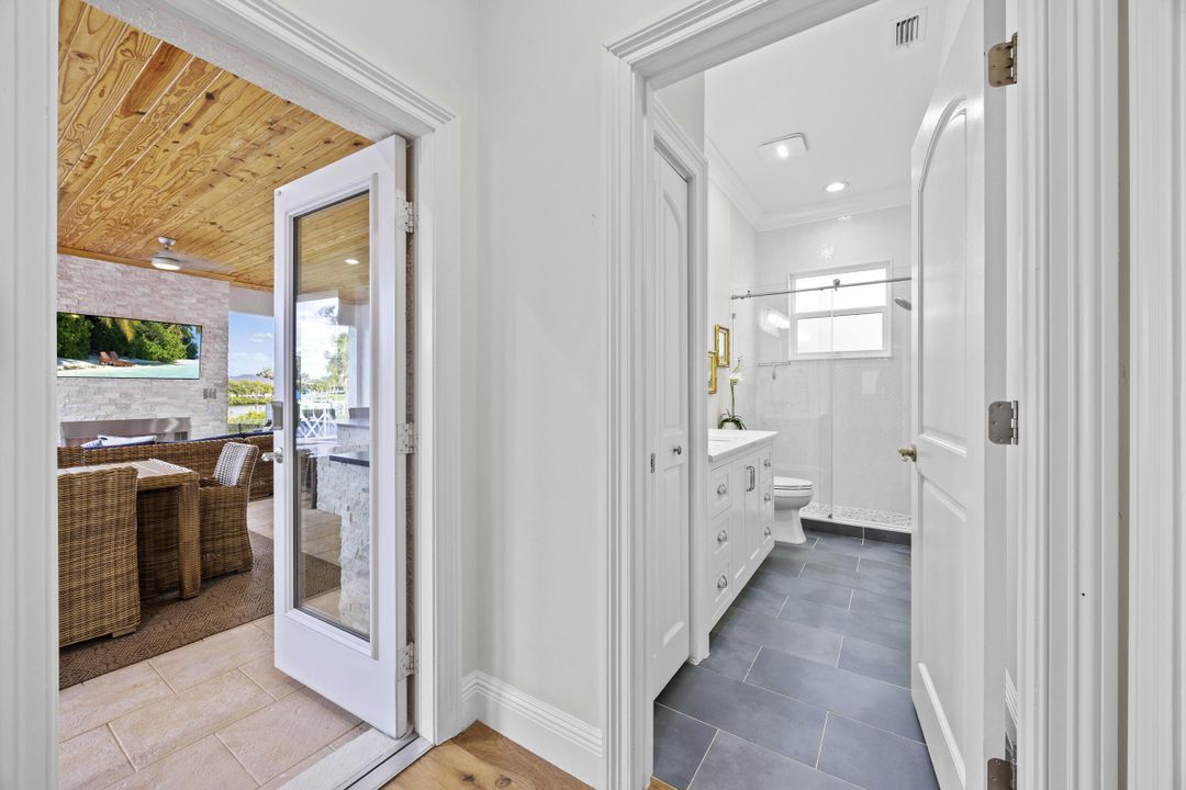 For Sale: $5,389,900 (5 beds, 3 baths, 5107 Square Feet)