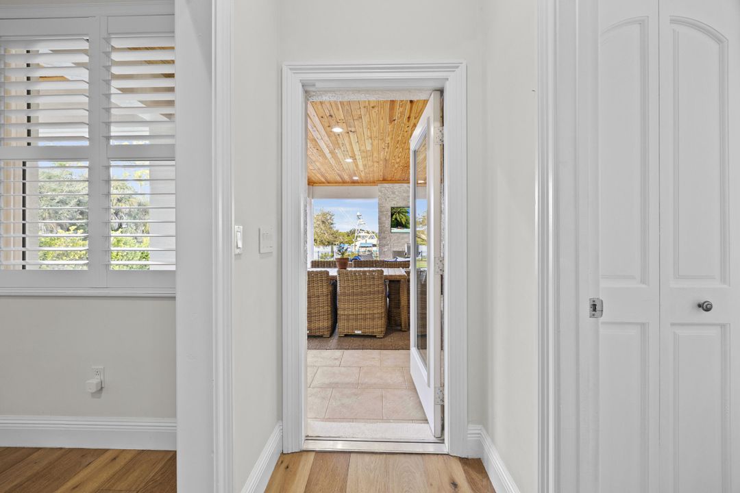 For Sale: $5,389,900 (5 beds, 3 baths, 5107 Square Feet)