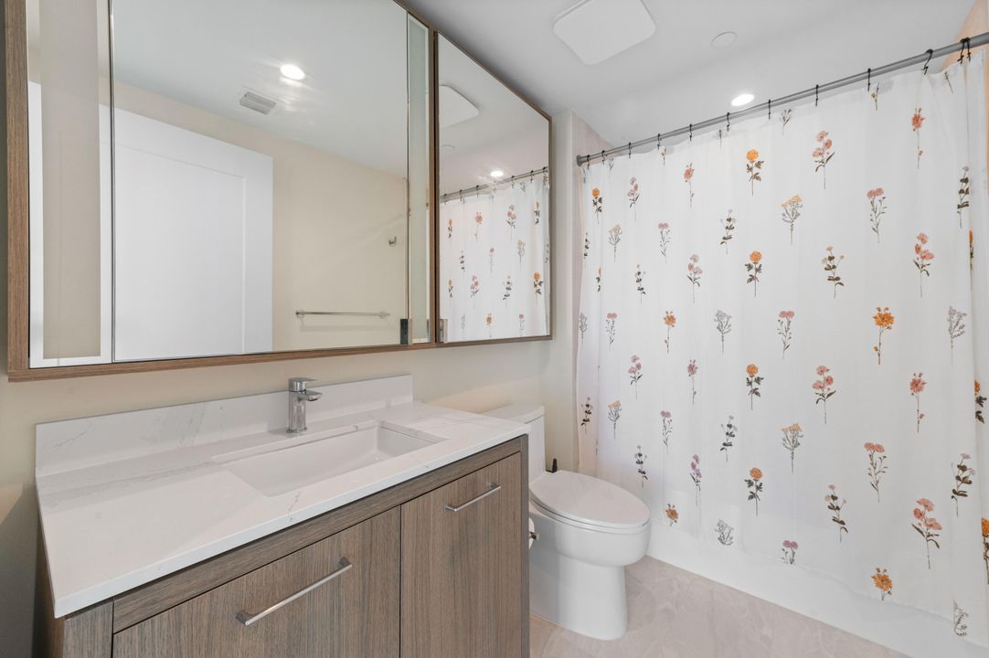 For Rent: $13,500 (2 beds, 2 baths, 1416 Square Feet)