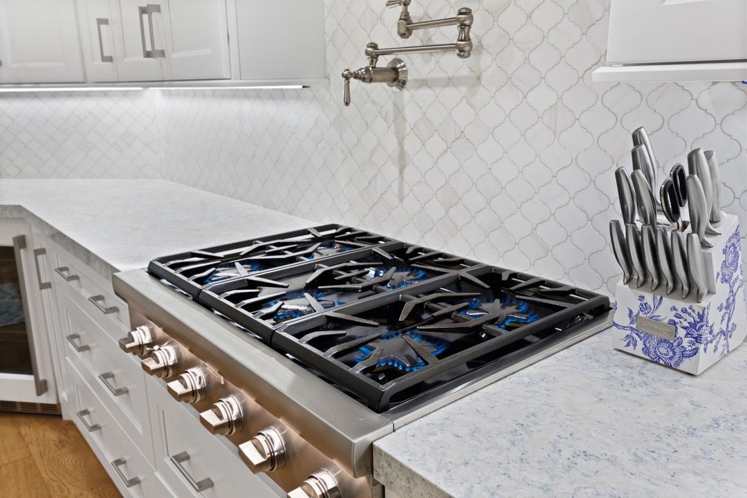 For Sale: $5,389,900 (5 beds, 3 baths, 5107 Square Feet)