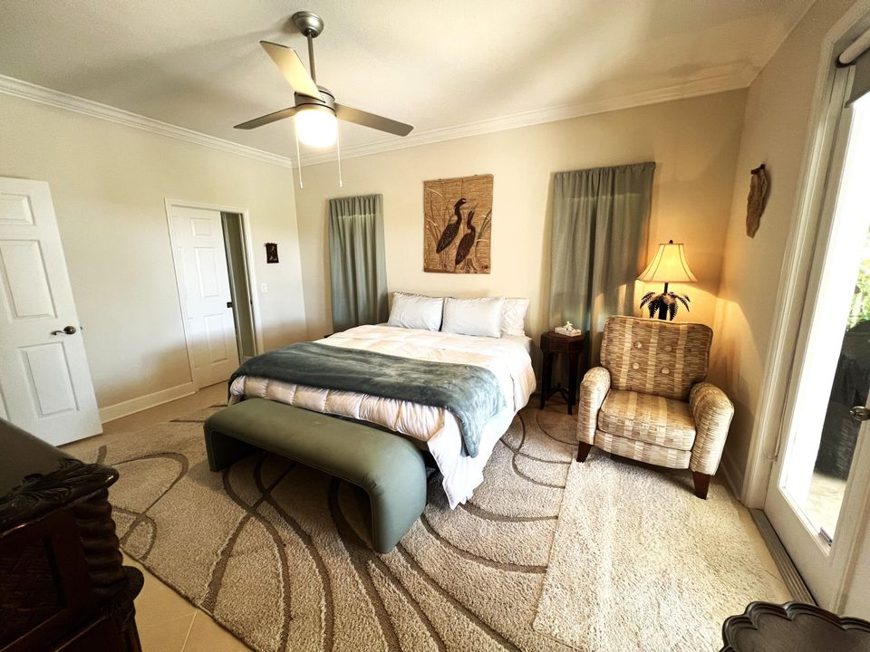 For Rent: $6,500 (4 beds, 2 baths, 2377 Square Feet)