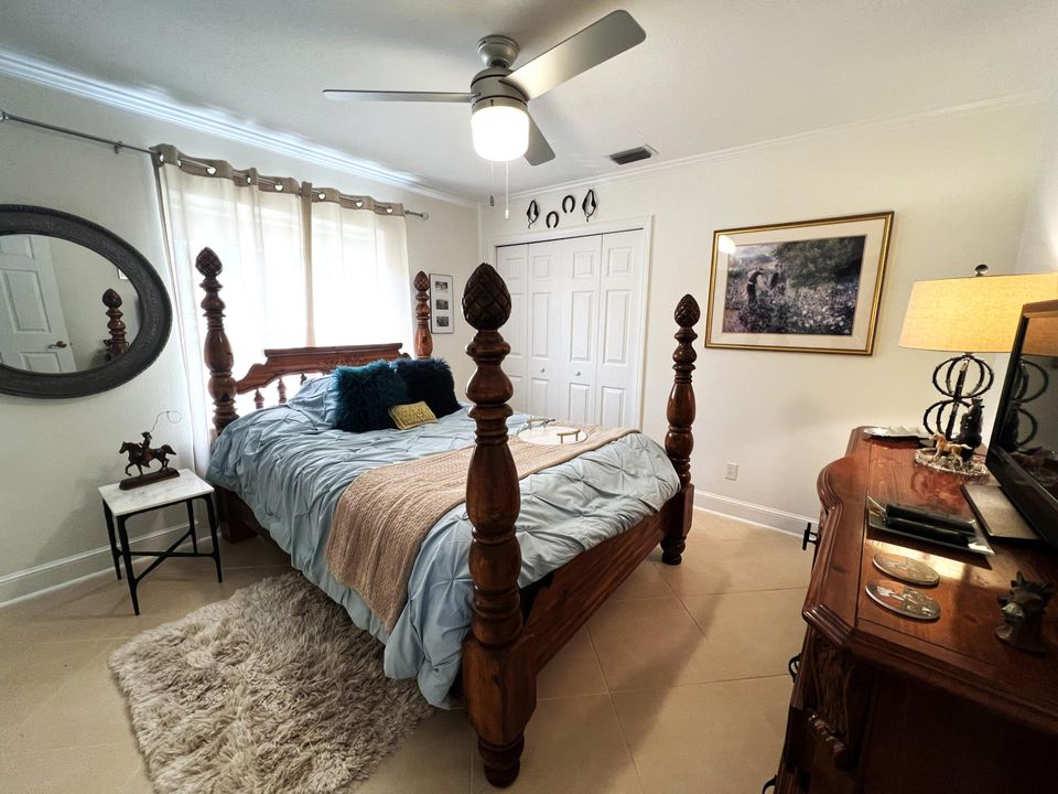 For Rent: $6,500 (4 beds, 2 baths, 2377 Square Feet)