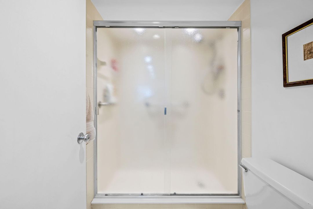 For Rent: $5,250 (2 beds, 2 baths, 1412 Square Feet)