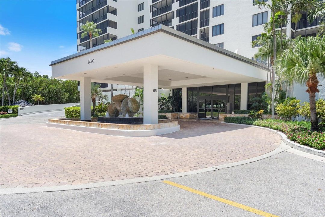 For Rent: $5,250 (2 beds, 2 baths, 1412 Square Feet)