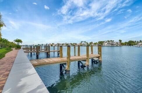 For Rent: $5,250 (2 beds, 2 baths, 1412 Square Feet)