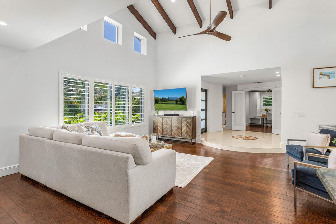 В аренду: $14,000 (3 спален, 2 ванн, 1810 Квадратных фут)