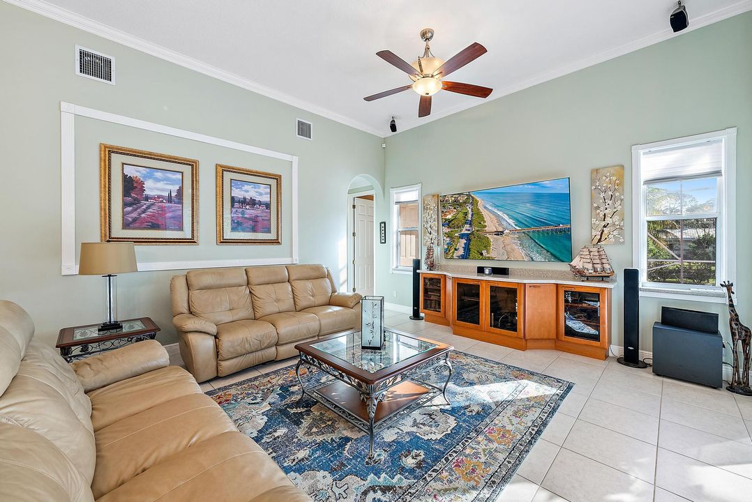 待售: $1,325,000 (4 贝兹, 3 浴室, 3477 平方英尺)