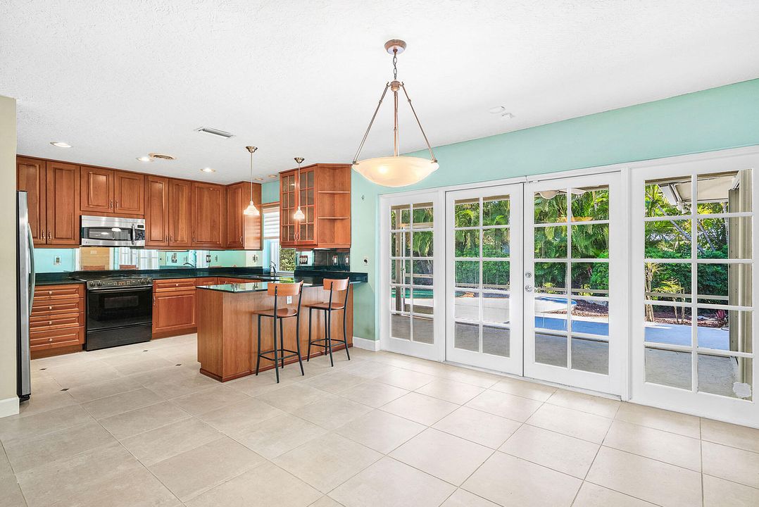 For Sale: $845,000 (4 beds, 2 baths, 1678 Square Feet)